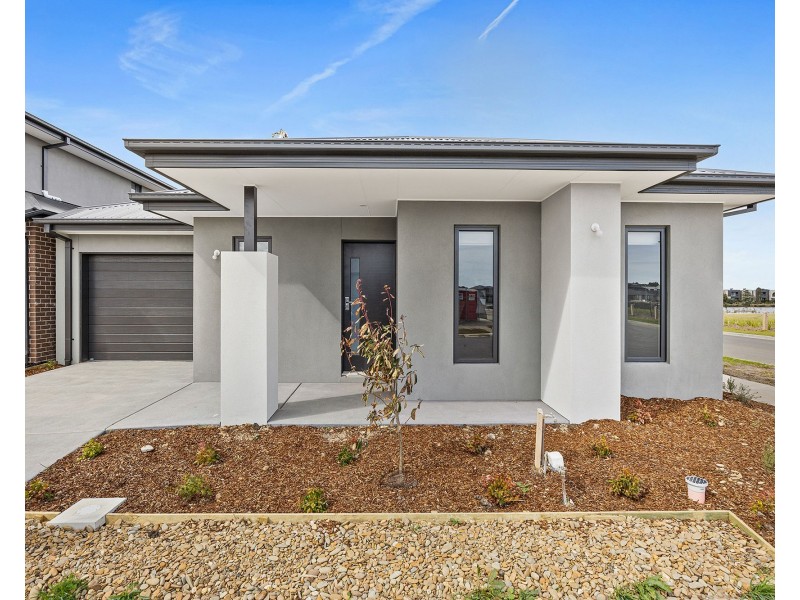 7 Mirage Avenue, Berwick VIC 3806