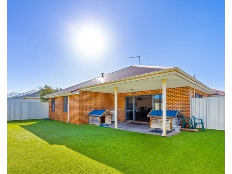 51 Parktree Avenue, Yanchep WA 6035