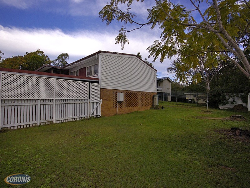 2 Aldwych Street, Stafford Heights QLD 4053