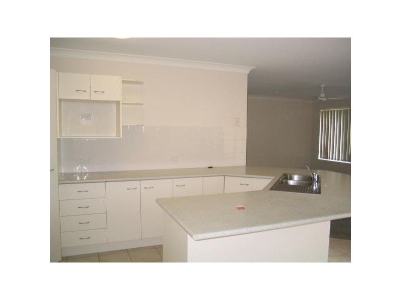 4 Strathmere Place, Upper Kedron QLD 4055