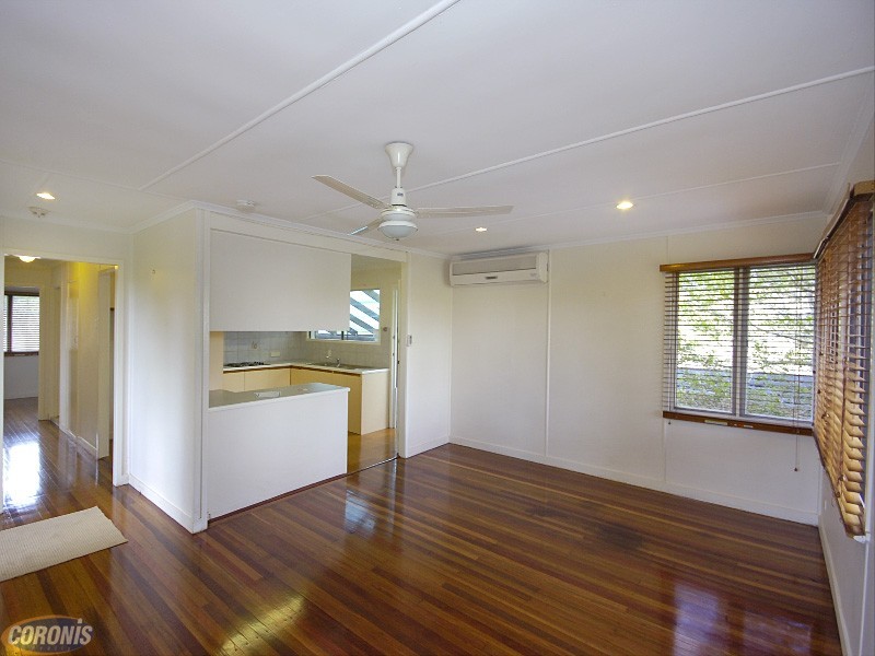 15 Detling Street, Stafford Heights QLD 4053