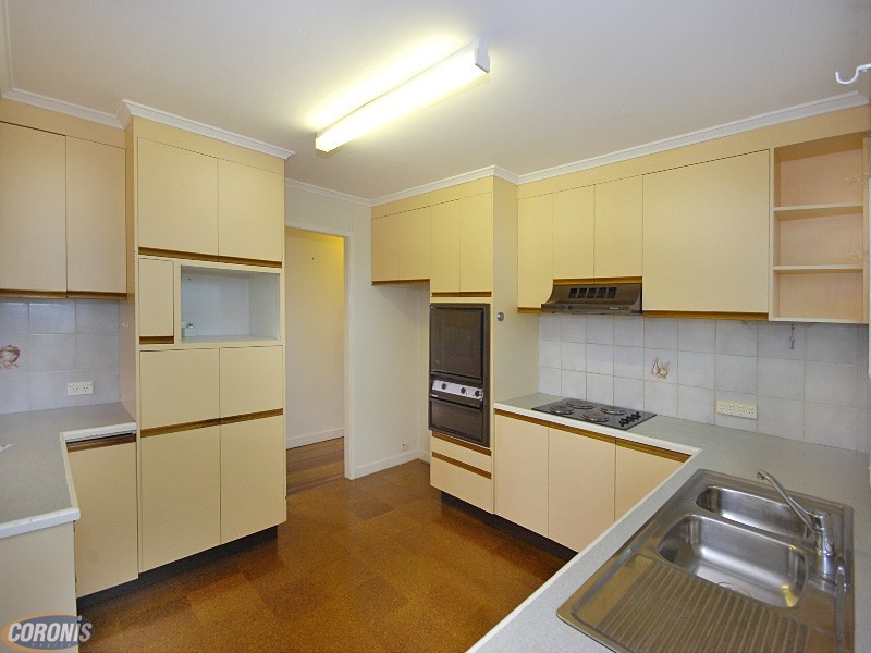 15 Detling Street, Stafford Heights QLD 4053