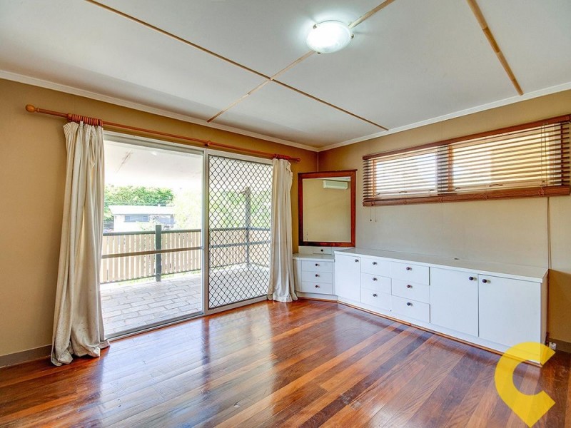 28 Kingaroy Street, Stafford Heights QLD 4053