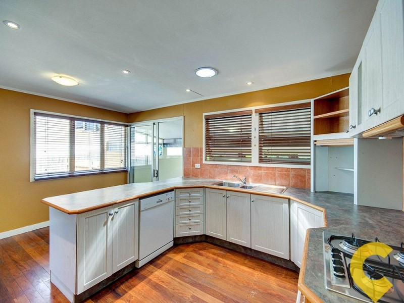 28 Kingaroy Street, Stafford Heights QLD 4053