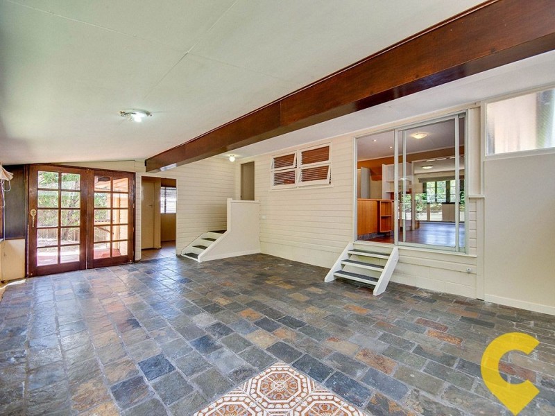 28 Kingaroy Street, Stafford Heights QLD 4053