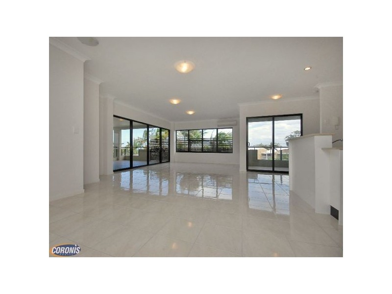 15/30 Gayundah Esplanade, Woody Point QLD 4019