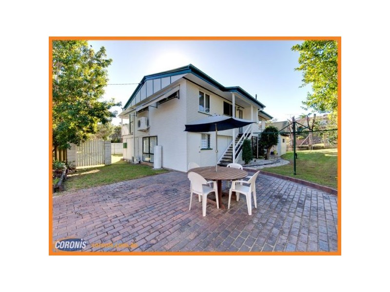 5 Owarra Avenue East, Ferny Hills QLD 4055