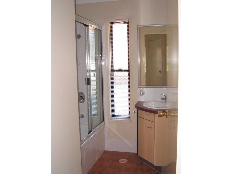 1/186 Butterfield Road, Herston QLD 4006