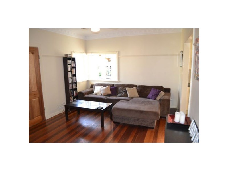 647 Waterworks Rd, Ashgrove QLD 4060