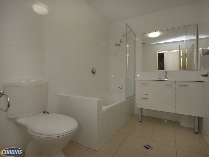 9/45 Playfield Street, Chermside QLD 4032