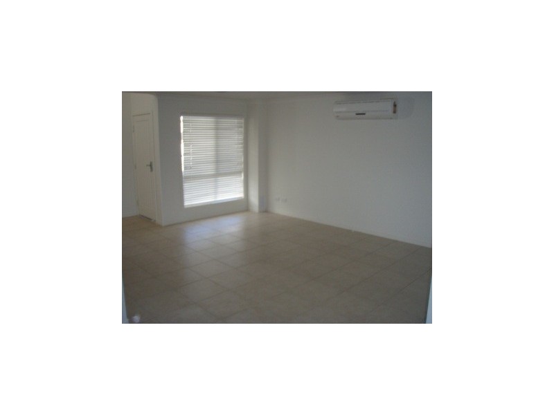 4/64 Station Road, Lawnton QLD 4501