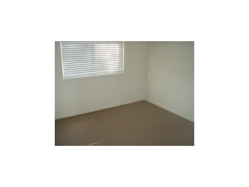 4/64 Station Road, Lawnton QLD 4501