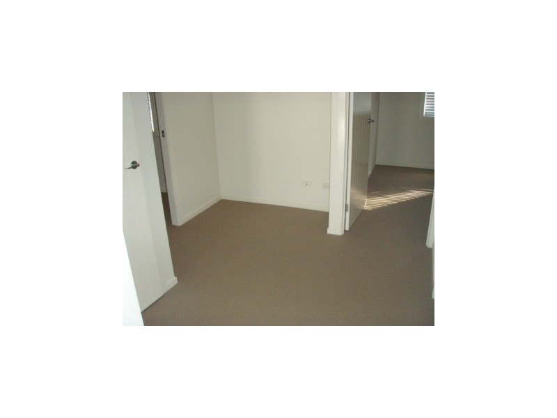 4/64 Station Road, Lawnton QLD 4501