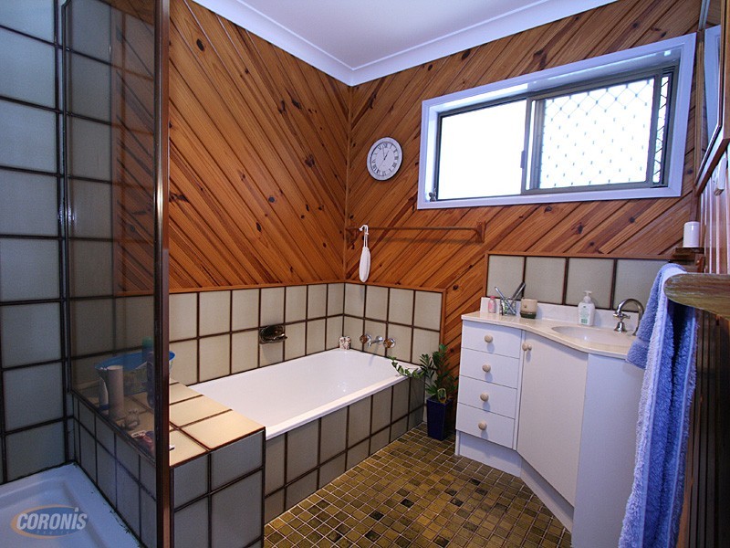 19 Bergin Rd, Ferny Grove QLD 4055