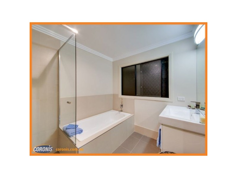 36 Pindari Avenue, Ferny Hills QLD 4055