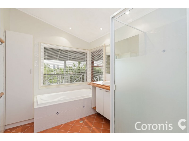 2 Horsburgh Street, Kelvin Grove QLD 4059
