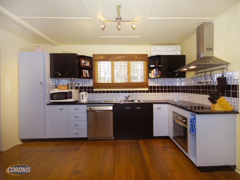 54 Patricks Road, Arana Hills QLD 4054