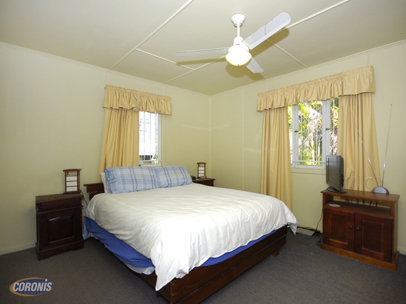 54 Patricks Road, Arana Hills QLD 4054