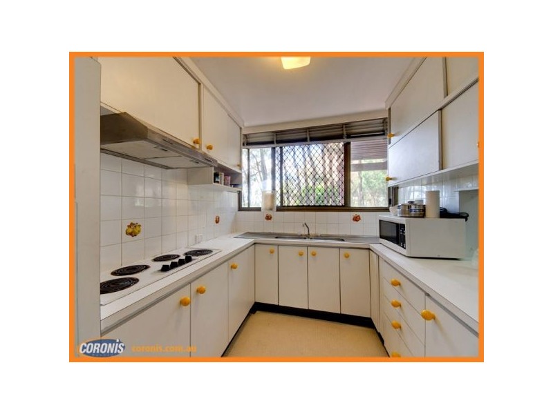 1/8 Ricardo Street, Kelvin Grove QLD 4059