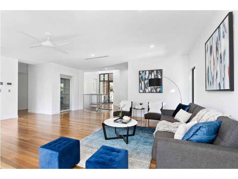 20 Grays Road, Hamilton QLD 4007