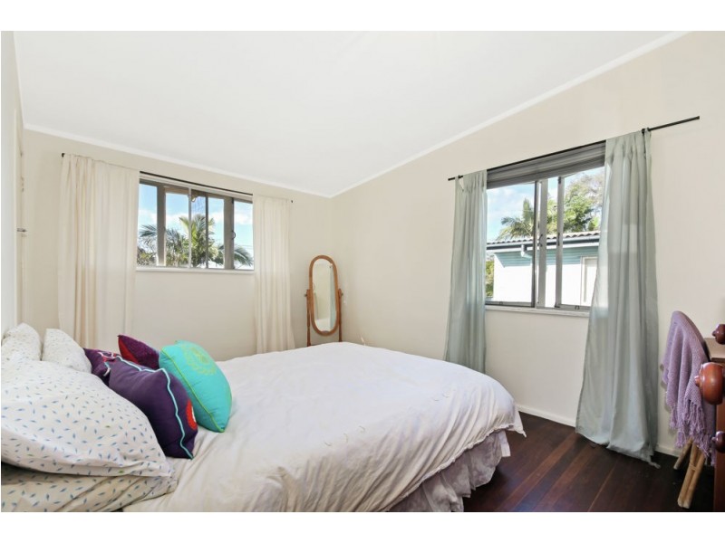 60 Blenheim Street, Chermside West QLD 4032