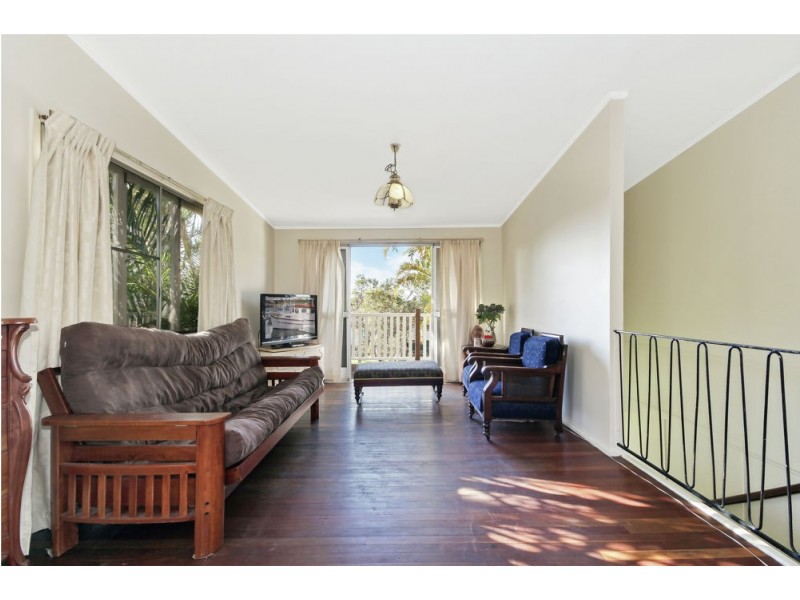 60 Blenheim Street, Chermside West QLD 4032