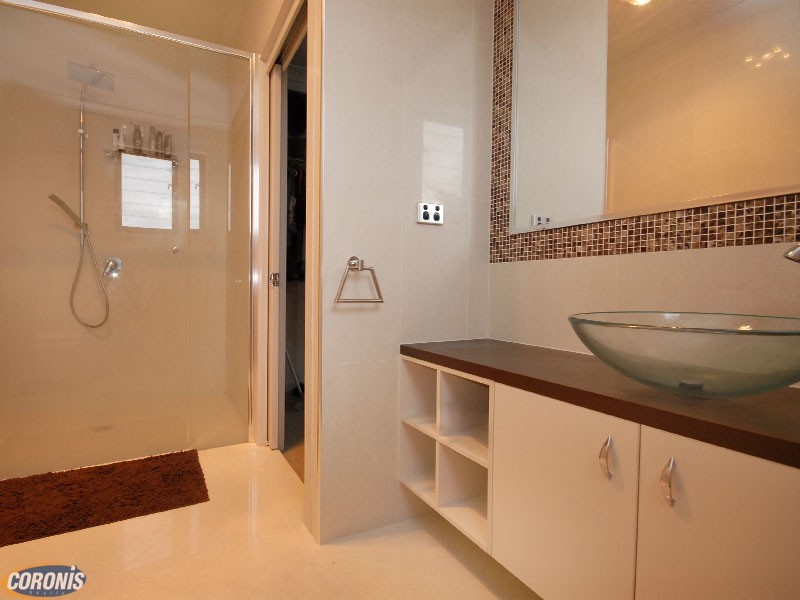 Eatons Hill QLD 4037