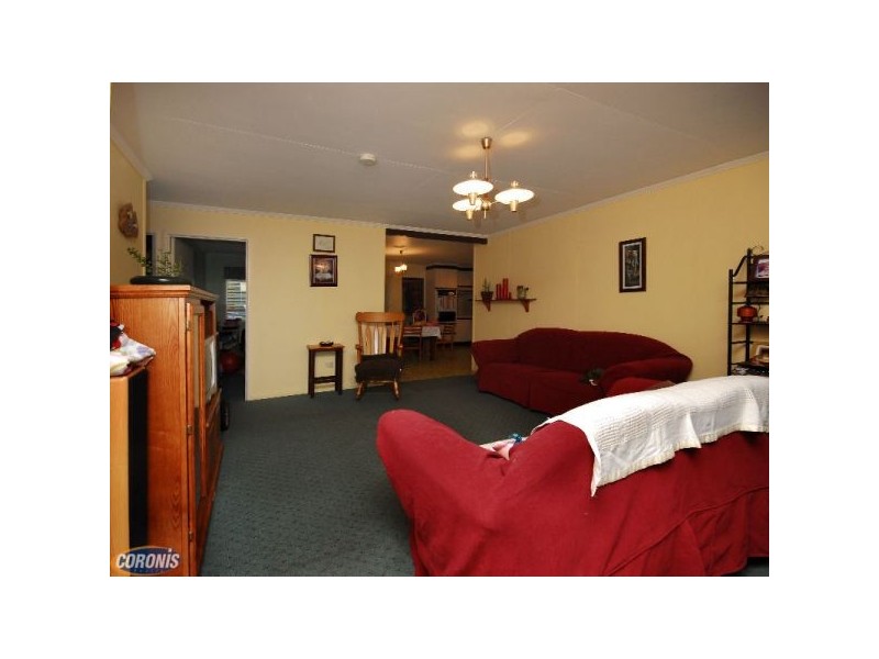 33 Seaview Parade, Deception Bay QLD 4508
