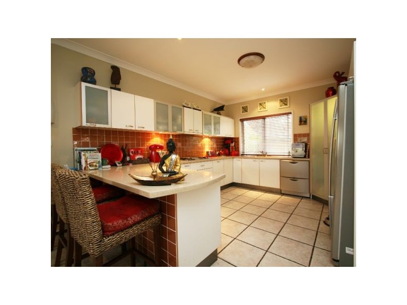 11 Memoire Court, Eatons Hill QLD 4037