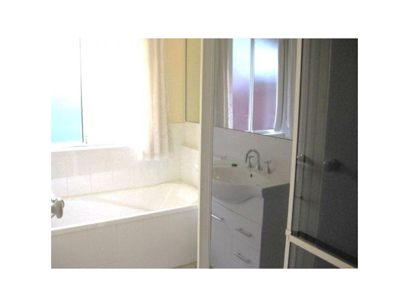 17 Malachite Street, Keperra QLD 4054