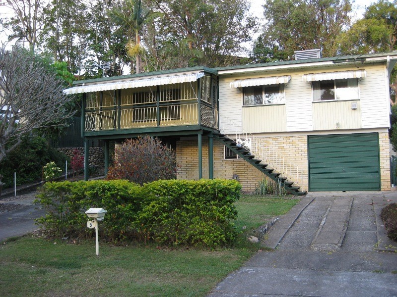 5 Halton Street, Stafford Heights QLD 4053