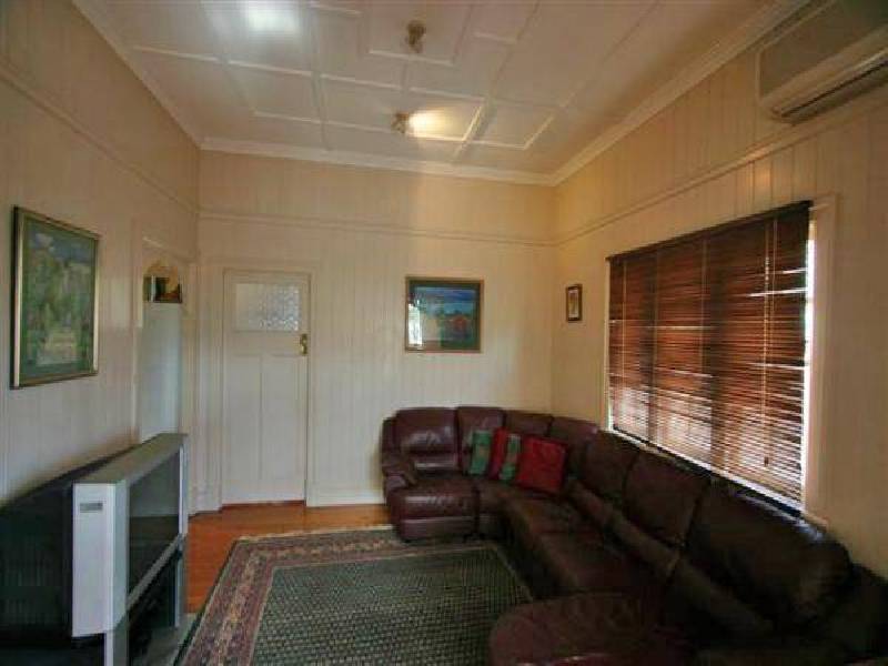 32 Cressey Street, Wavell Heights QLD 4012