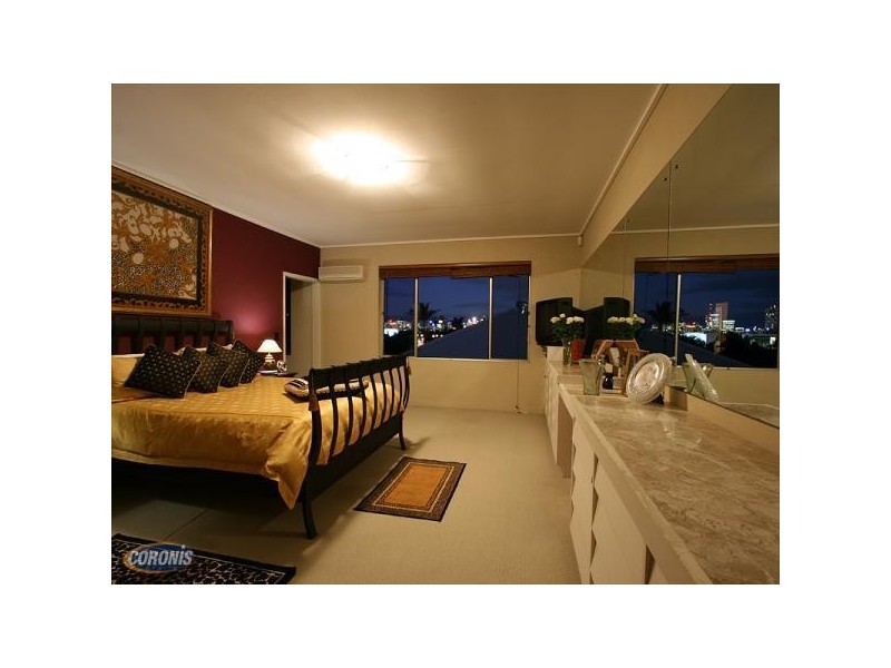 20 Rusden Street, Kelvin Grove QLD 4059