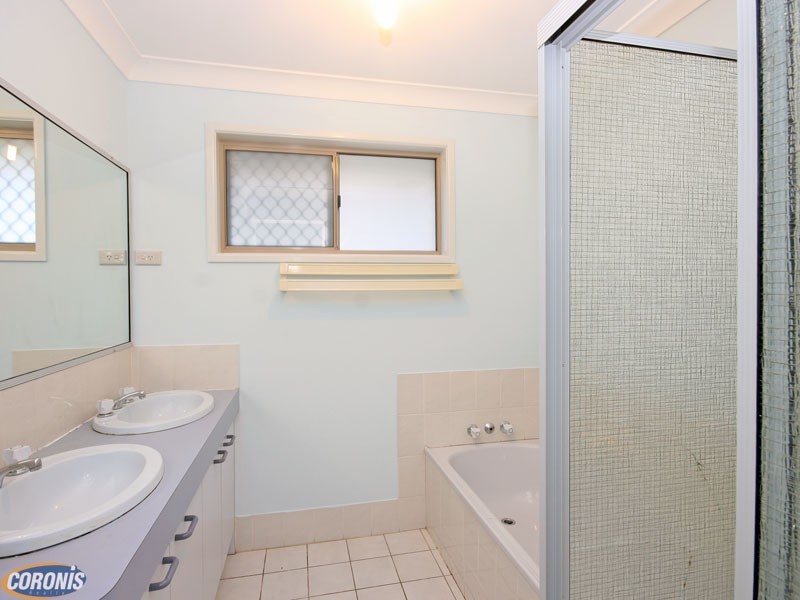 Arana Hills QLD 4054