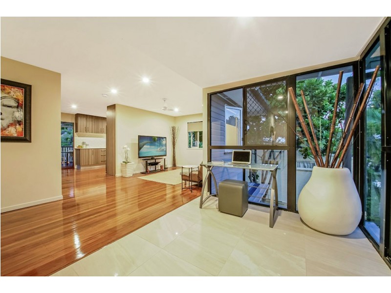 7 Giles Street, Stafford Heights QLD 4053