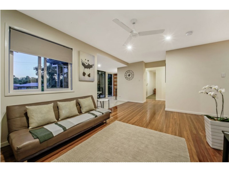 7 Giles Street, Stafford Heights QLD 4053