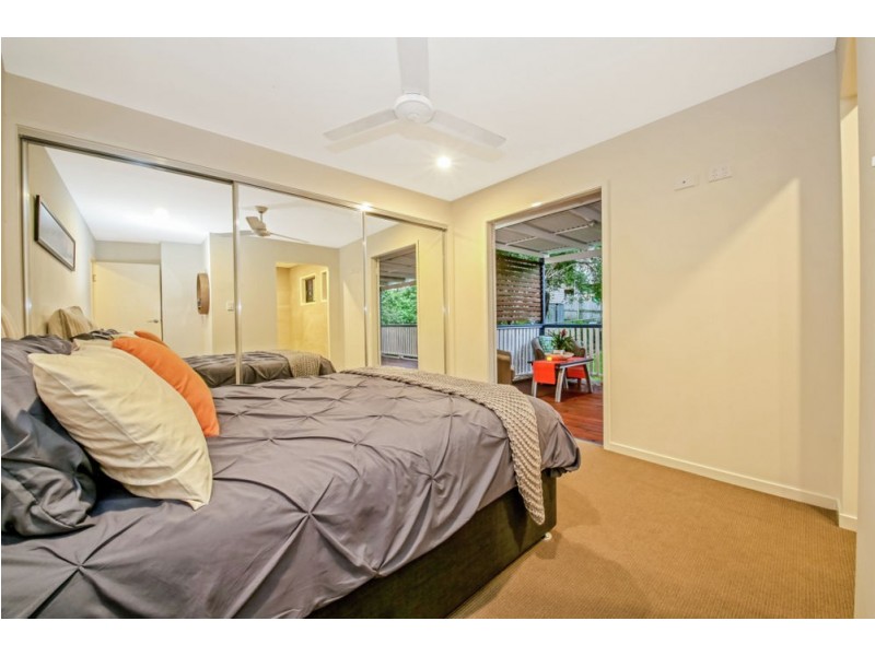 7 Giles Street, Stafford Heights QLD 4053