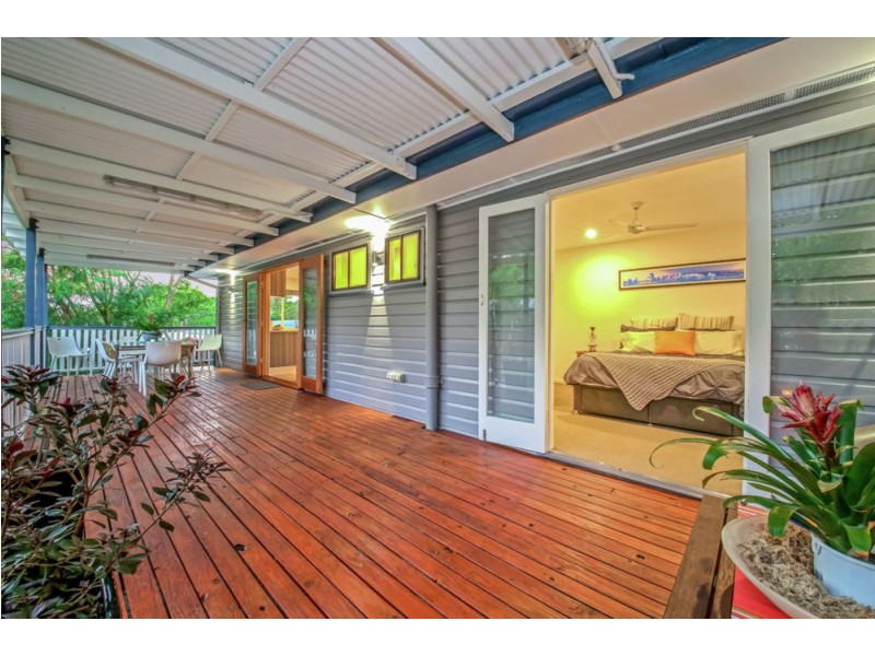 7 Giles Street, Stafford Heights QLD 4053