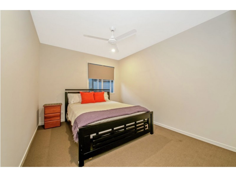 7 Giles Street, Stafford Heights QLD 4053