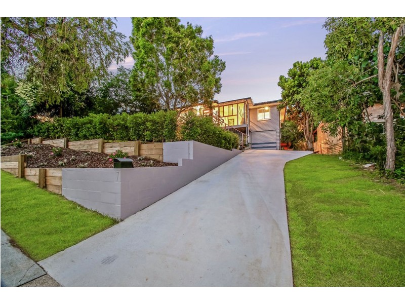 7 Giles Street, Stafford Heights QLD 4053