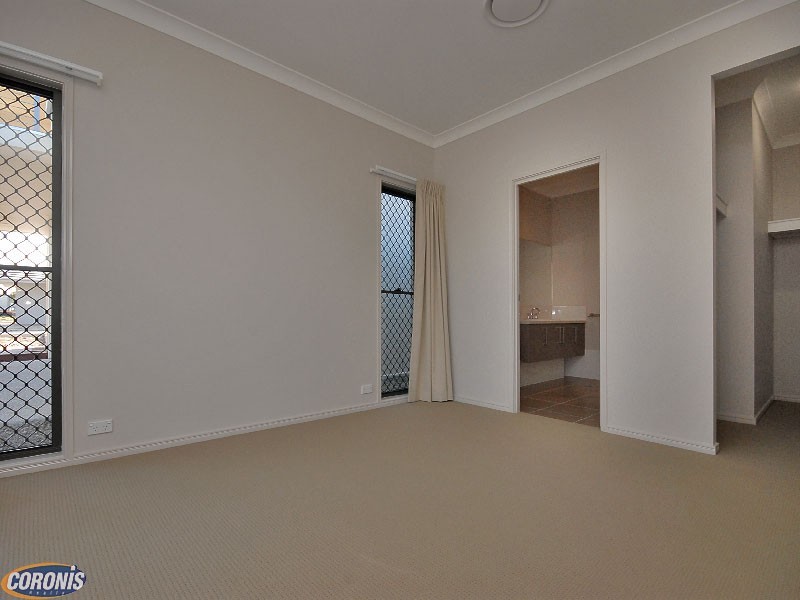 30 Ballesteros Place, North Lakes QLD 4509