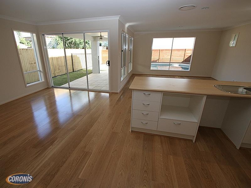 Hamilton Ave, Hendra QLD 4011