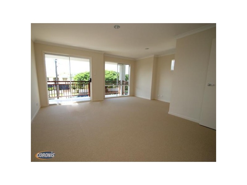 Hamilton Ave, Hendra QLD 4011