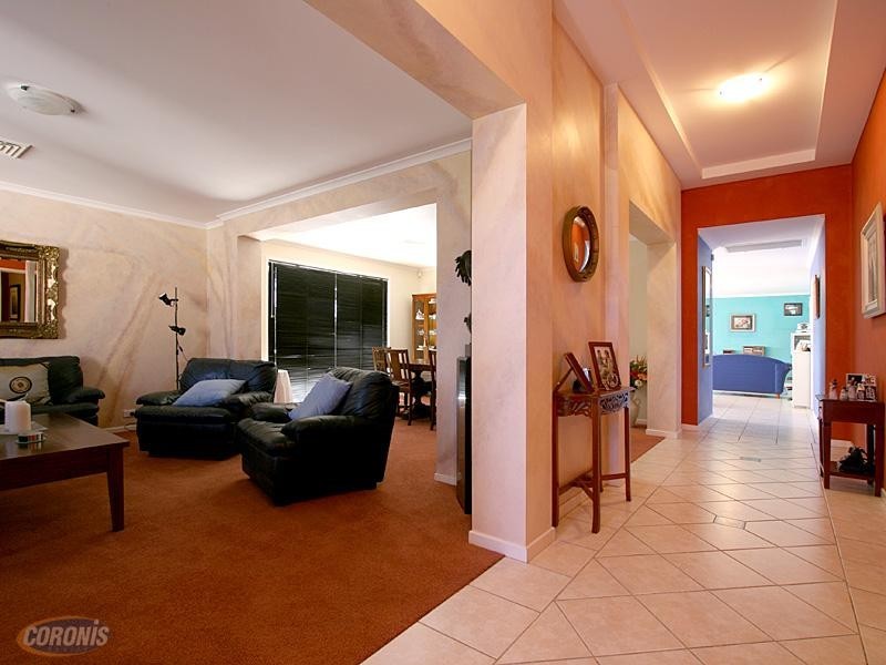 16 Laceflower Crescent, Eatons Hill QLD 4037