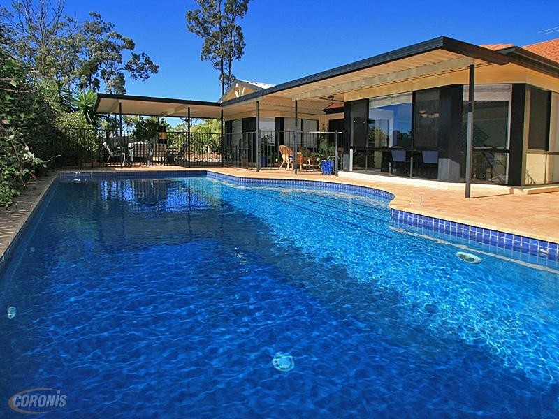 16 Laceflower Crescent, Eatons Hill QLD 4037