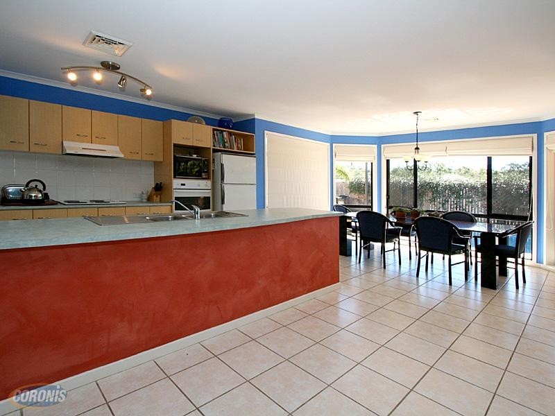 16 Laceflower Crescent, Eatons Hill QLD 4037