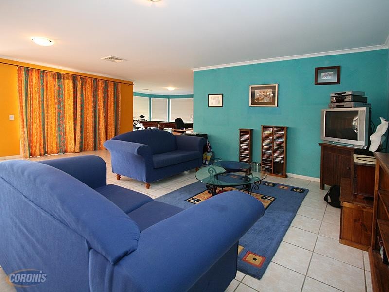 16 Laceflower Crescent, Eatons Hill QLD 4037