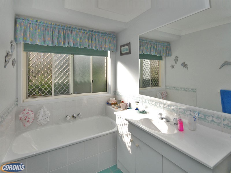 Eatons Hill QLD 4037