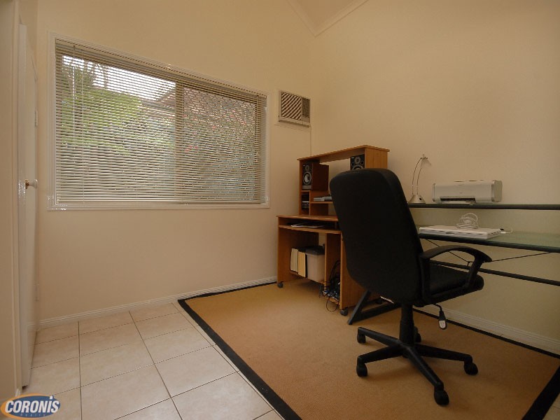 2/59 Gamelin Crescent, Stafford QLD 4053