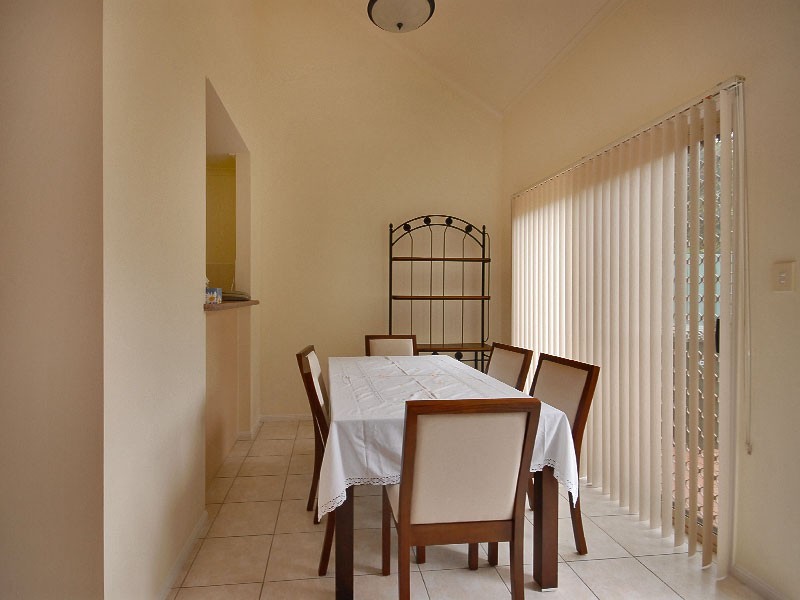 2/59 Gamelin Crescent, Stafford QLD 4053